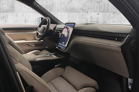 Volvo EX90 23 of 30