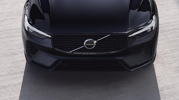Volvo XC60 10 of 27