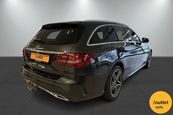 Mercedes-Benz C300 8 of 30