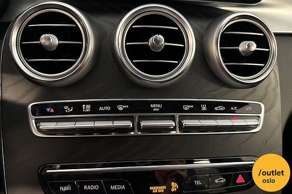 Mercedes-Benz C300 20 of 30
