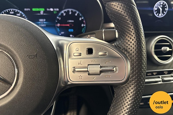 Mercedes-Benz C300 22 of 30