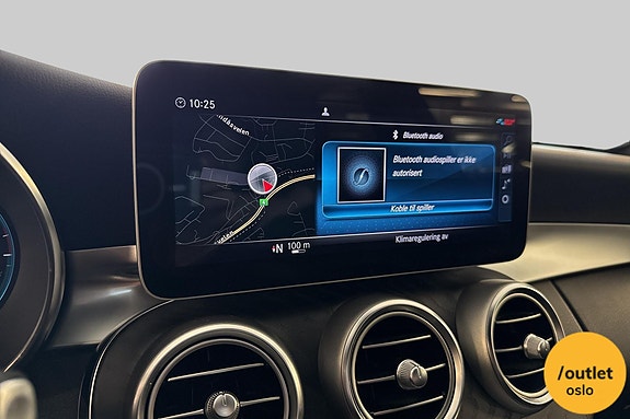 Mercedes-Benz C300 17 of 30
