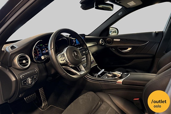 Mercedes-Benz C300 14 of 30