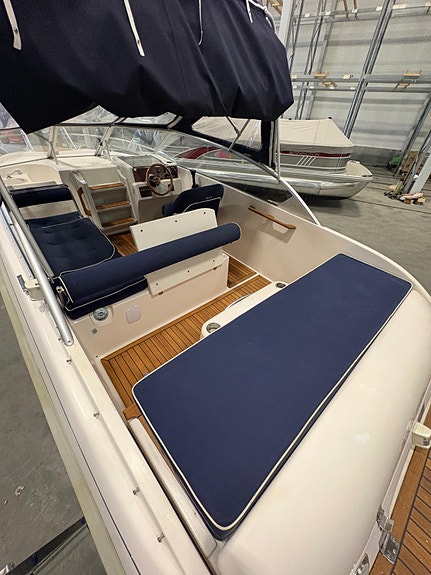 Ibiza 21 Touring | Mercruiser 120hk Diesel | 2004mod | Formiddlingsalg | 7 of 11