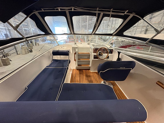 Ibiza 21 Touring | Mercruiser 120hk Diesel | 2004mod | Formiddlingsalg | 8 of 11