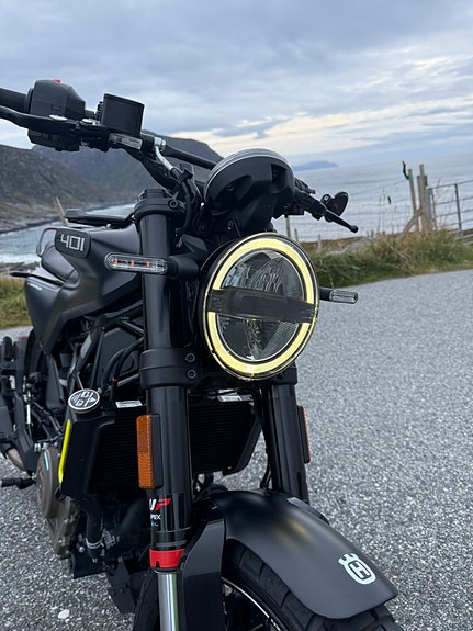 Husqvarna Svartpilen 401 7 of 8