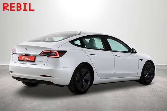 Tesla Model 3 7 of 27
