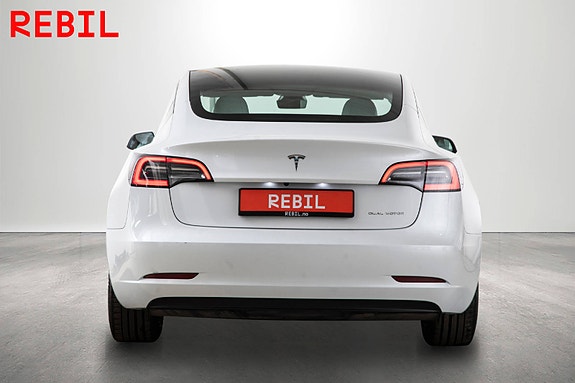 Tesla Model 3 6 of 27