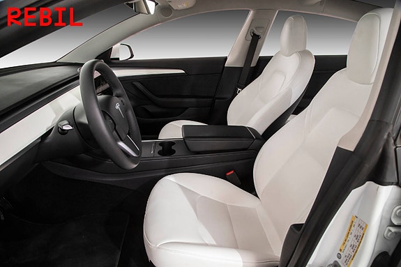 Tesla Model 3 8 of 27