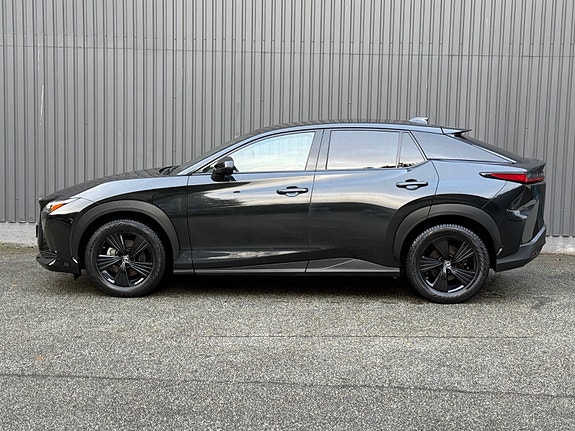 Lexus RZ450e 3 of 26