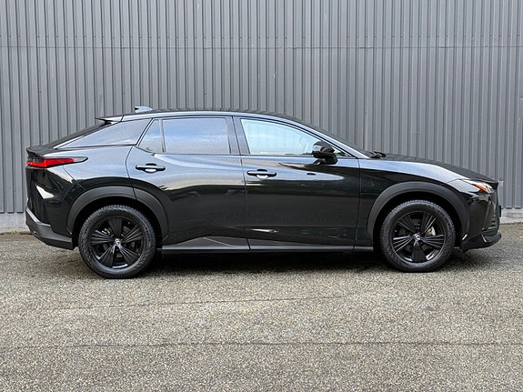 Lexus RZ450e 4 of 26