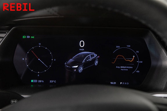 Tesla Model X 16 of 30