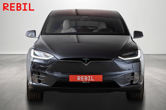 Tesla Model X 3 of 30