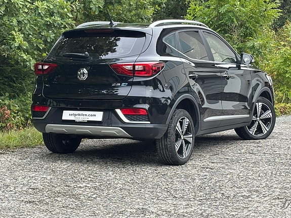 MG ZS EV 2 of 16
