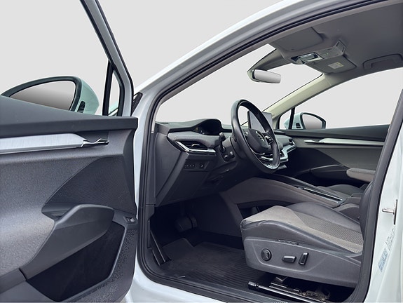 Skoda Enyaq 9 of 27