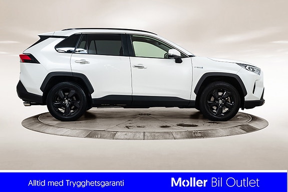 Toyota RAV4 6 of 24