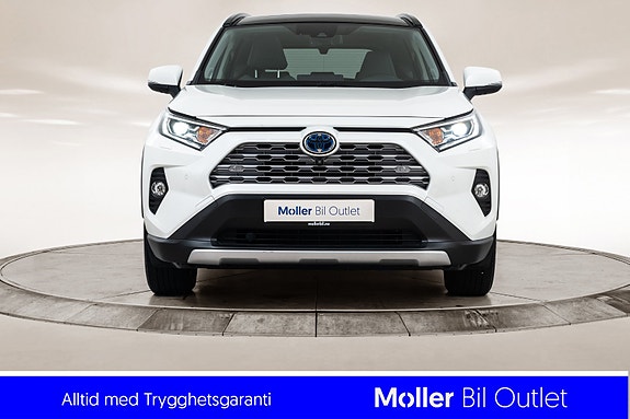 Toyota RAV4 8 of 24