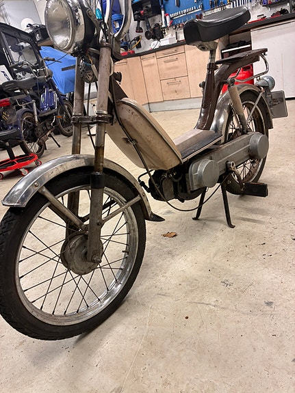 Vespa Bravo 9 of 9