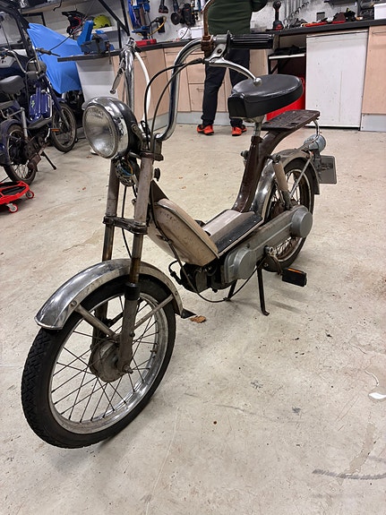 Vespa Bravo 8 of 9