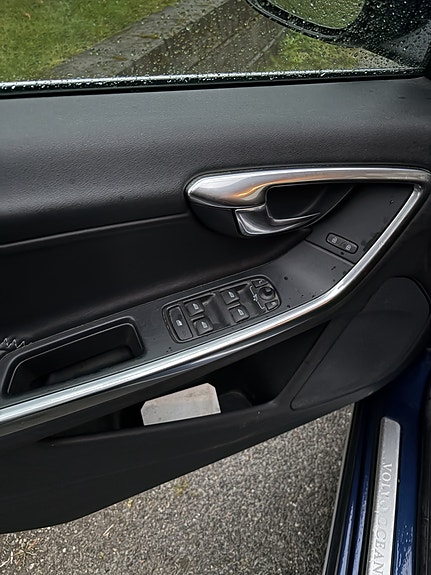 Volvo V60 13 of 18
