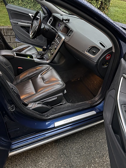 Volvo V60 11 of 18