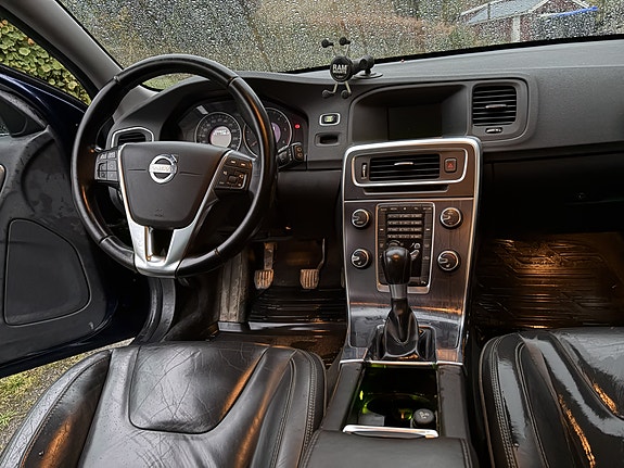 Volvo V60 6 of 18