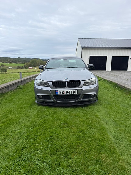 BMW 318d 3 of 16