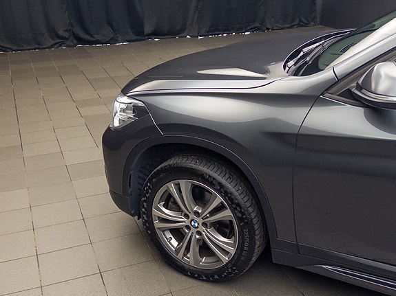 BMW X1 20 of 30