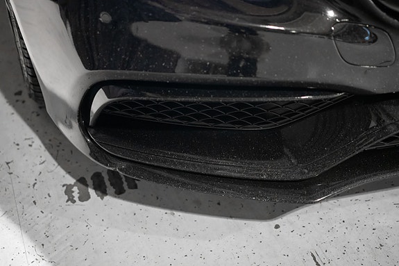Mercedes-Benz C63 13 of 30