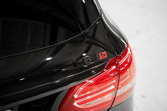 Mercedes-Benz C63 19 of 30