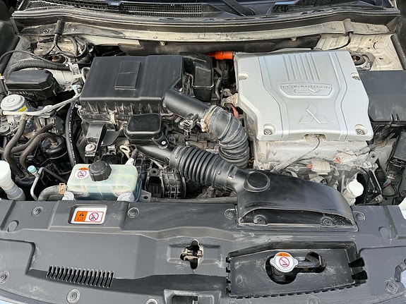 Mitsubishi Outlander 21 of 30