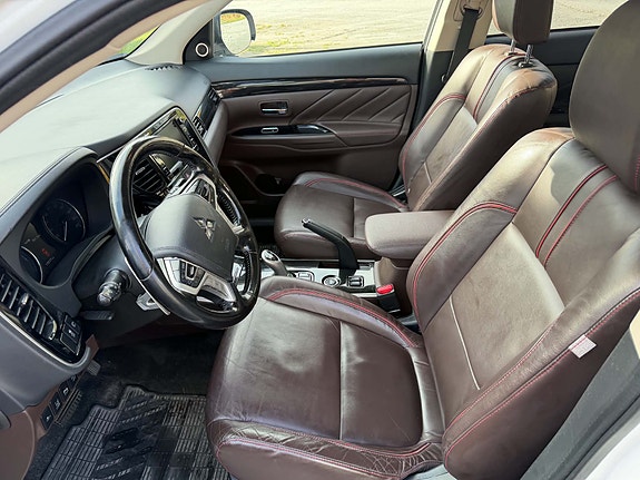 Mitsubishi Outlander 6 of 30