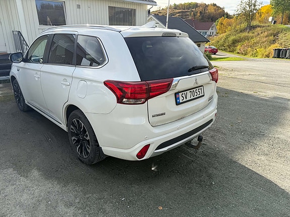 Mitsubishi Outlander 3 of 30