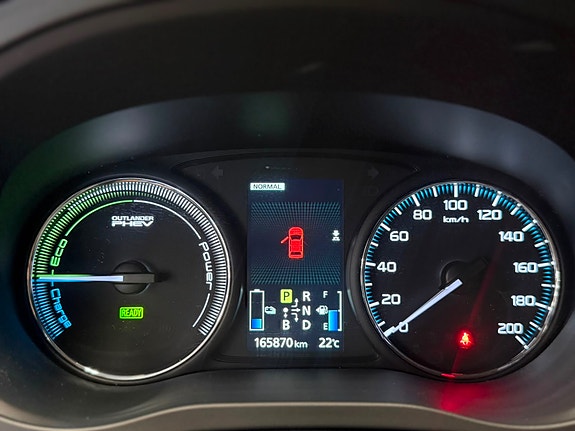 Mitsubishi Outlander 17 of 26