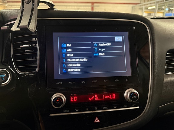 Mitsubishi Outlander 26 of 30