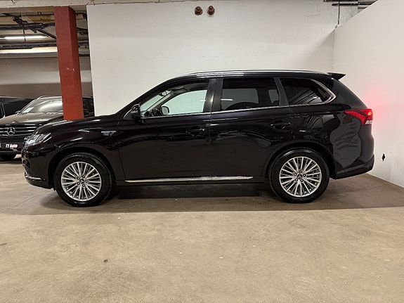 Mitsubishi Outlander 8 of 30