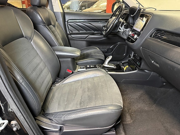 Mitsubishi Outlander 21 of 30