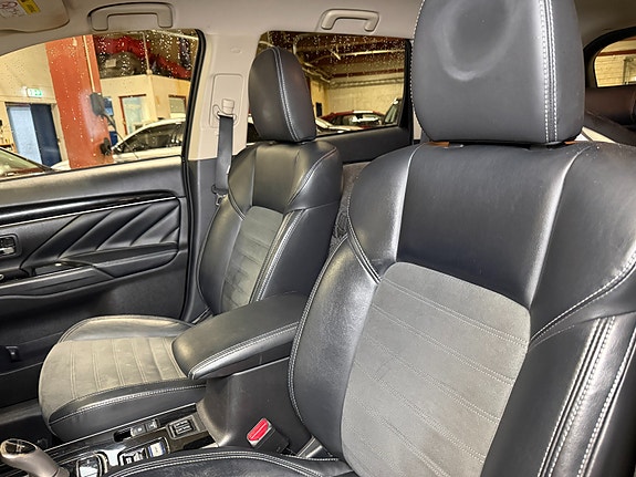 Mitsubishi Outlander 19 of 30