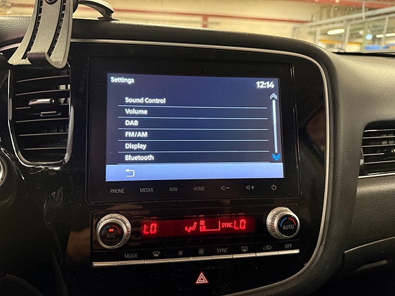 Mitsubishi Outlander 24 of 30