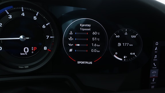 Porsche 911 Carrera 4S 20 of 30