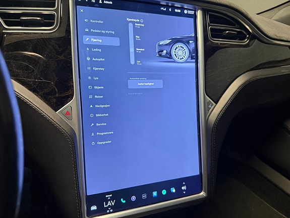 Tesla Model S 16 of 24