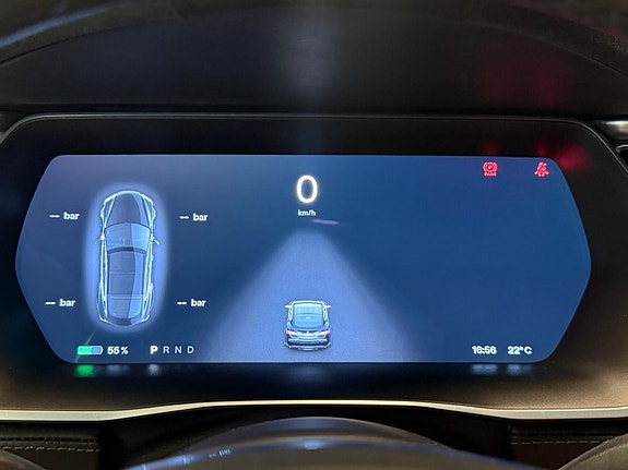 Tesla Model S 13 of 24