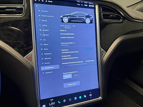 Tesla Model S 14 of 24