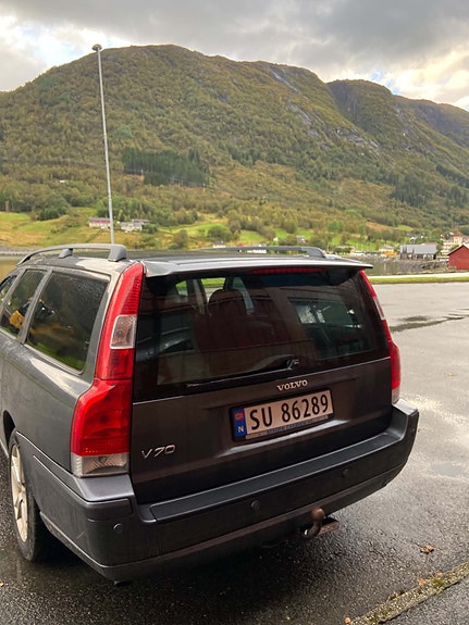 Volvo V70 5 of 19