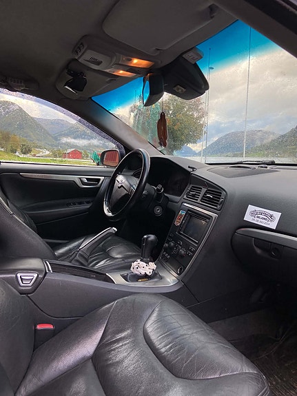 Volvo V70 9 of 19
