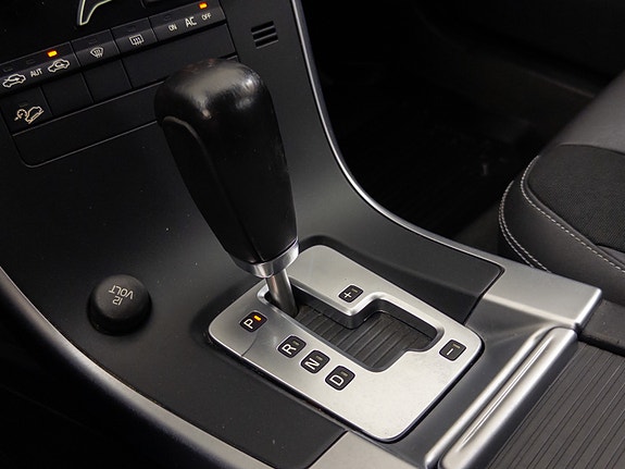 Volvo XC60 29 of 30