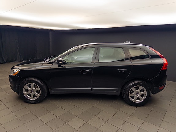 Volvo XC60 6 of 30