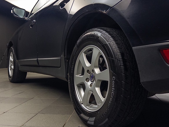 Volvo XC60 16 of 30