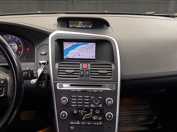 Volvo XC60 26 of 30