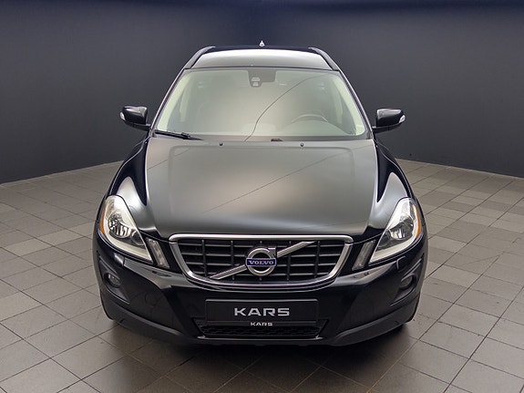 Volvo XC60 4 of 30